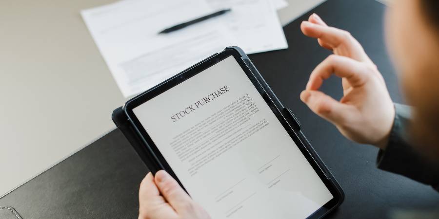 Stock Purchase Agreements vs. Asset Purchase Agreements: Comparing Business Sale Structures