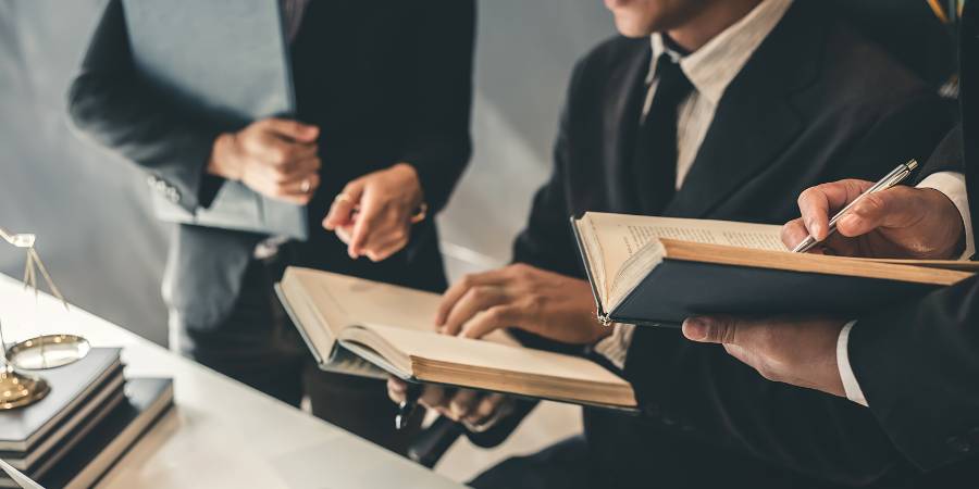 The Role of a Seattle’s Business Lawyer in Nurturing Entrepreneurship